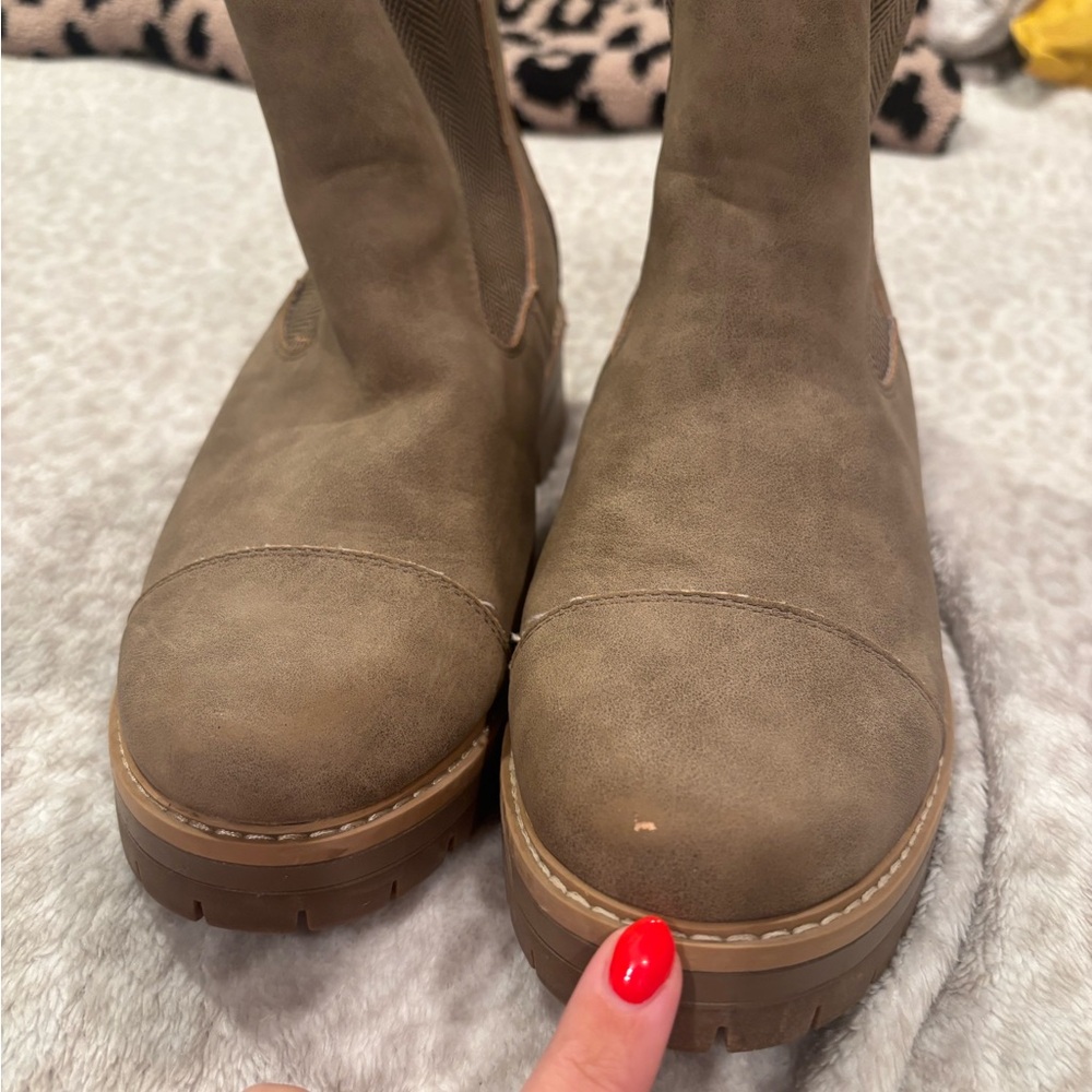 Buckle boots - Picture 2 of 7